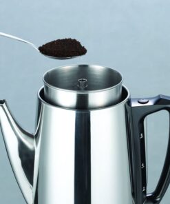 Påfyllning av kaffe i C3 perkolator