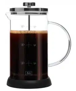 Fransk presskanna med kaffe i